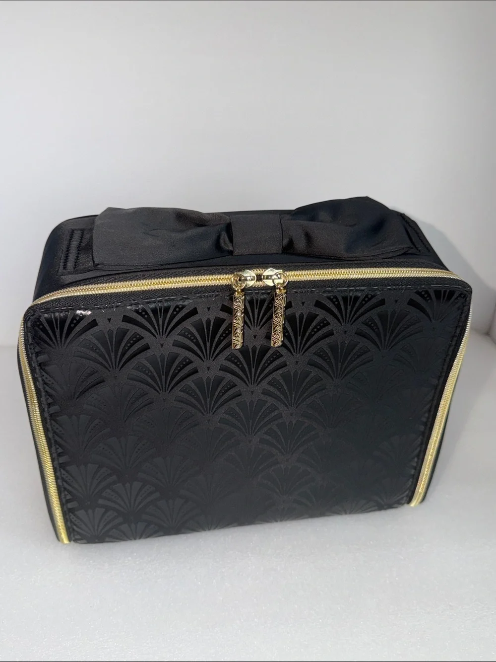 ESTEE LAUDER Art Deco Bow Travel Cosmetic Case Makeup Train Case Black Gold